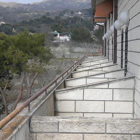 Hotel Menta E Rosmarino Monte Sant'Angelo Exterior photo