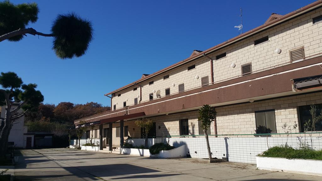 Hotel Menta E Rosmarino Monte Sant'Angelo Exterior photo
